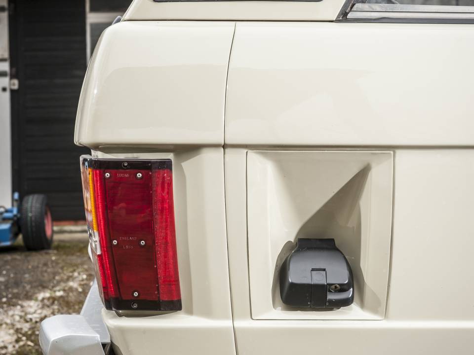 Image 12/22 of Land Rover Range Rover Classic (1972)