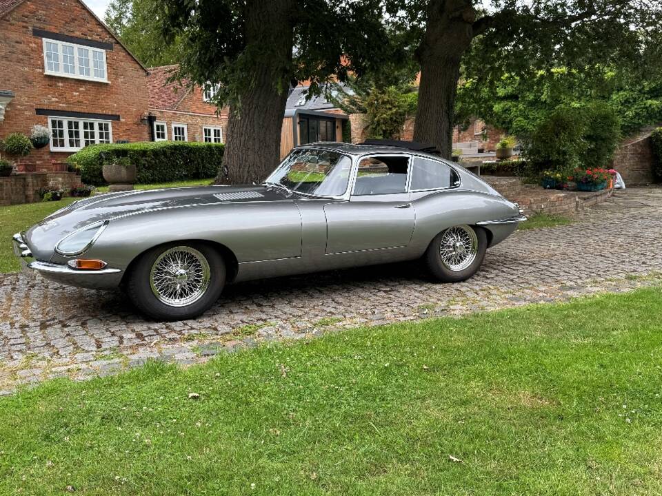Image 4/30 de Jaguar Type E 4.2 (1965)