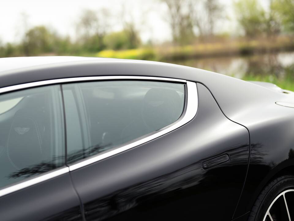 Immagine 9/31 di Aston Martin Rapide S (2014)