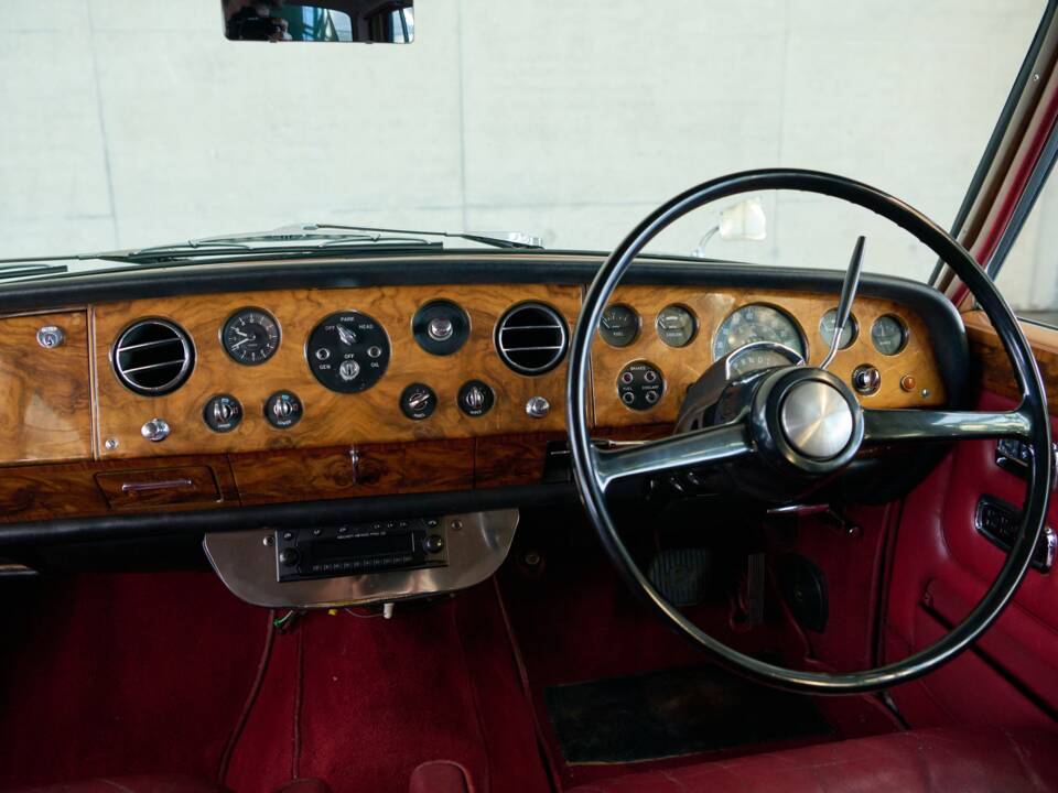 Bild 37/50 von Bentley T 1 (1969)