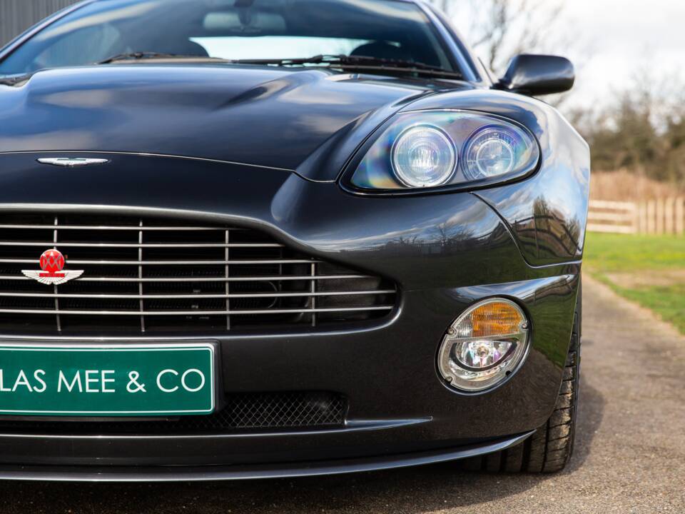 Image 15/92 of Aston Martin V12 Vanquish S (2007)