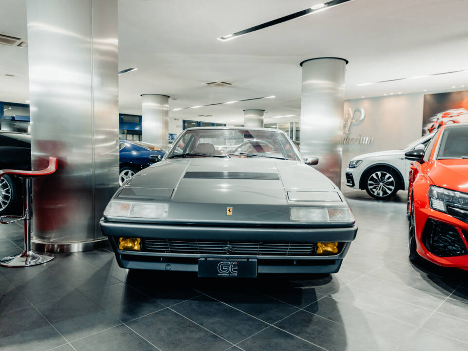 Afbeelding 2/17 van Ferrari 412 (1988)