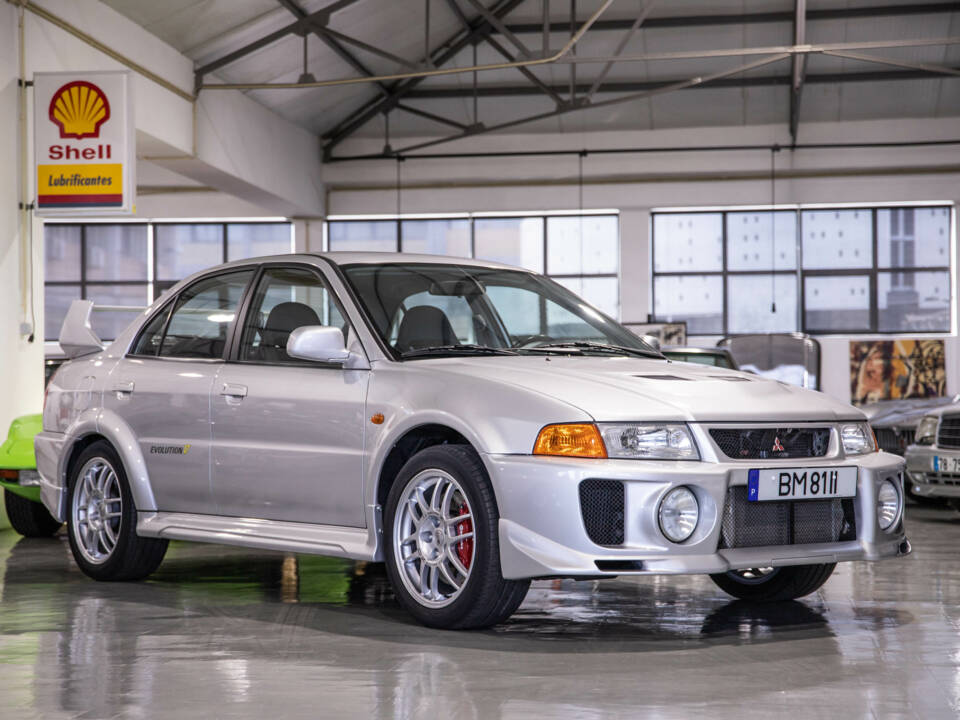 Image 2/34 de Mitsubishi Lancer Evolution V (1998)