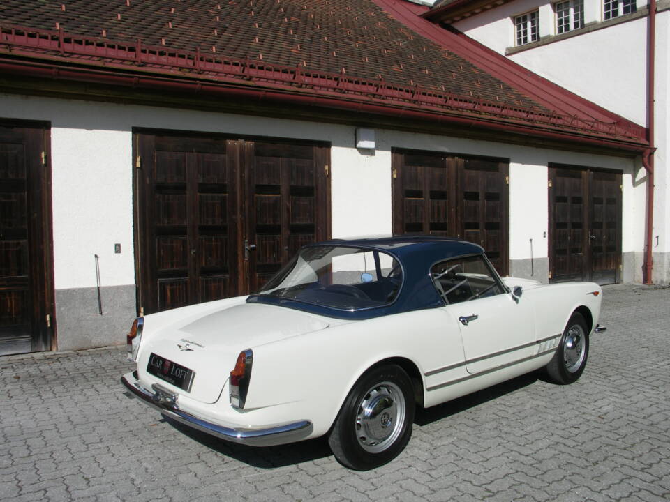 Image 3/40 of Alfa Romeo 2000 Spider (1959)