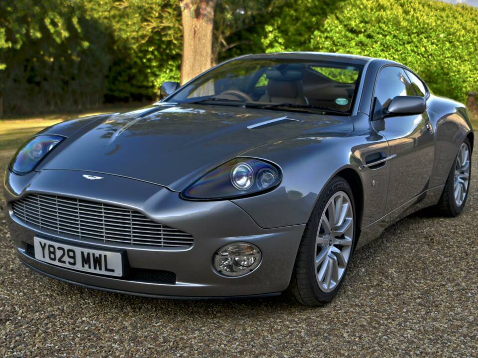Bild 5/50 von Aston Martin V12 Vanquish (2001)