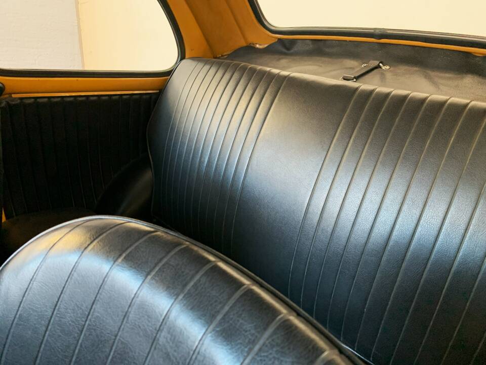 Image 13/21 of FIAT 500 L (1971)