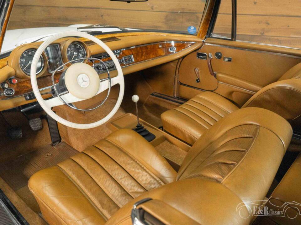Bild 17/19 von Mercedes-Benz 280 SE (1973)