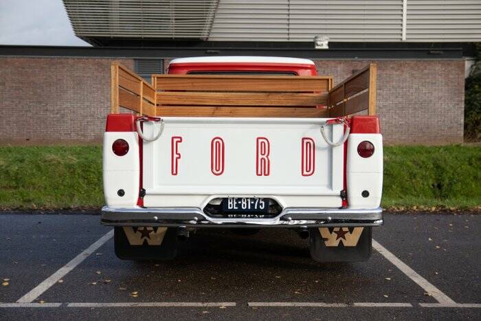 Image 6/7 of Ford F-100 Panel Van (1960)