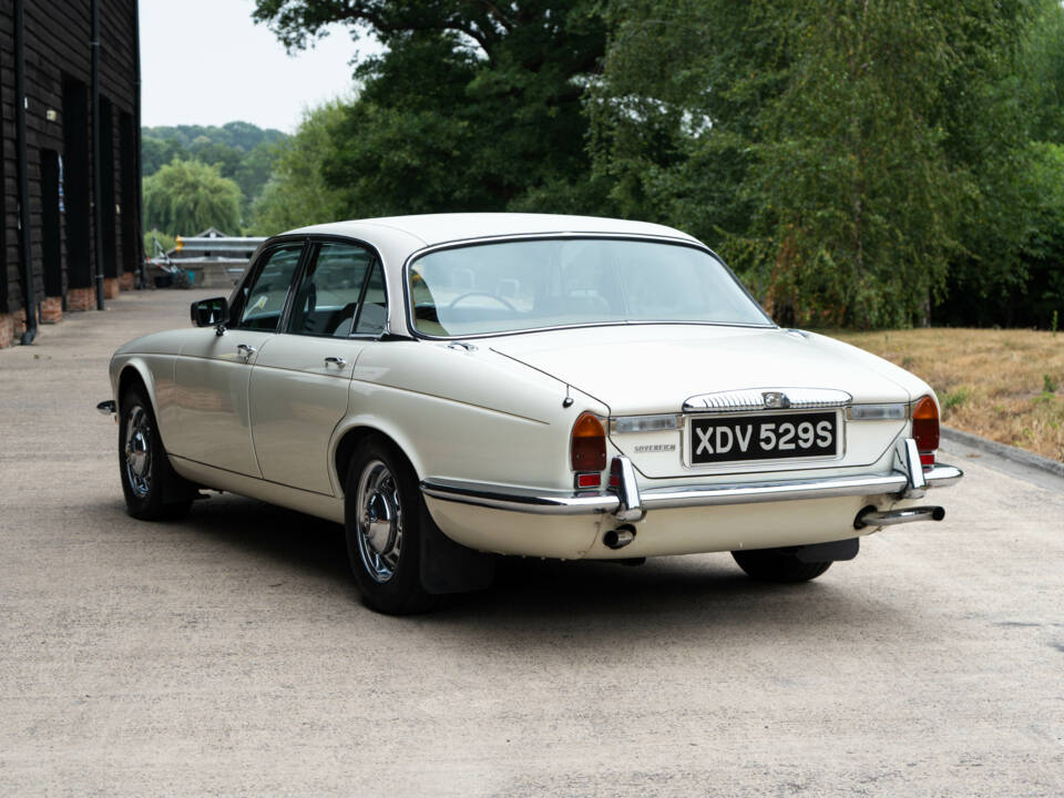 Immagine 47/50 di Daimler Sovereign 4.2 (1978)