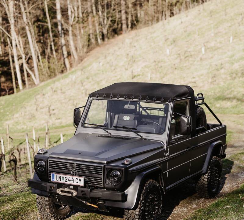 Image 17/79 of Steyr-Puch 230 GE (SWB) (1994)