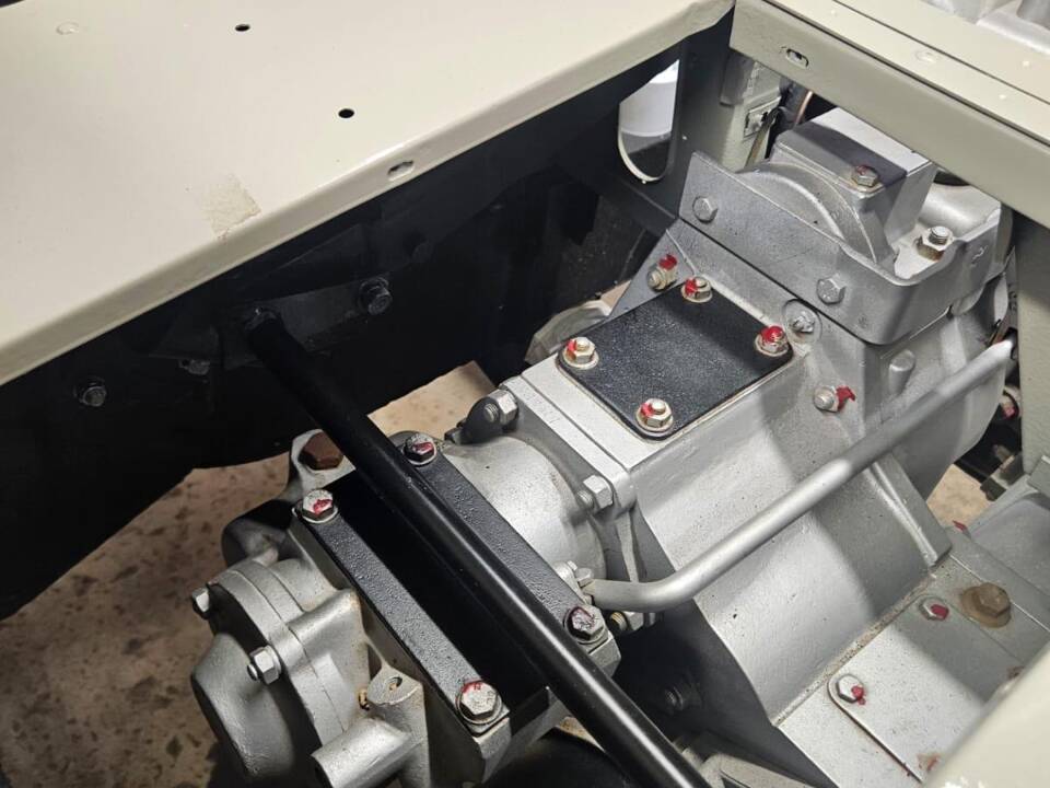 Bild 40/100 von Land Rover 88 (1968)