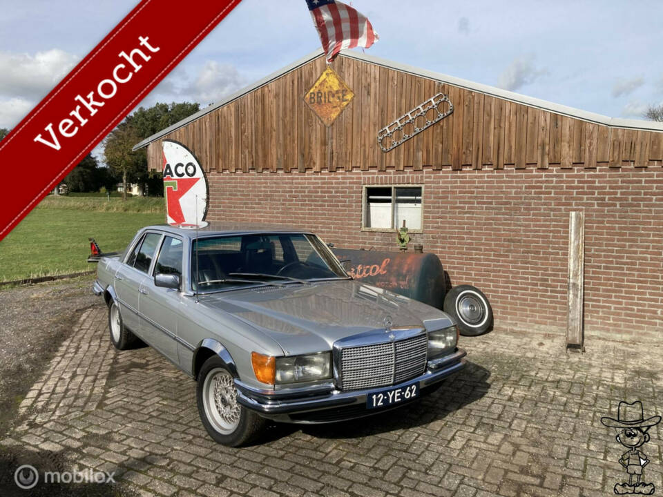 Immagine 2/23 di Mercedes-Benz 280 S (1974)