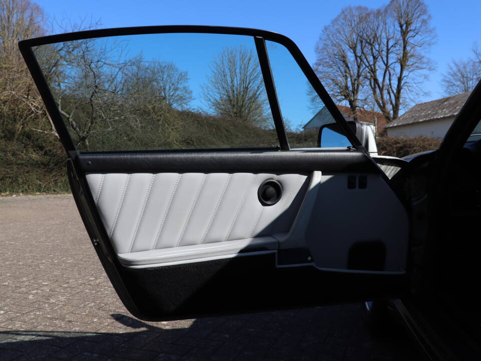 Imagen 19/52 de Porsche 911 Turbo 3.3 (1987)