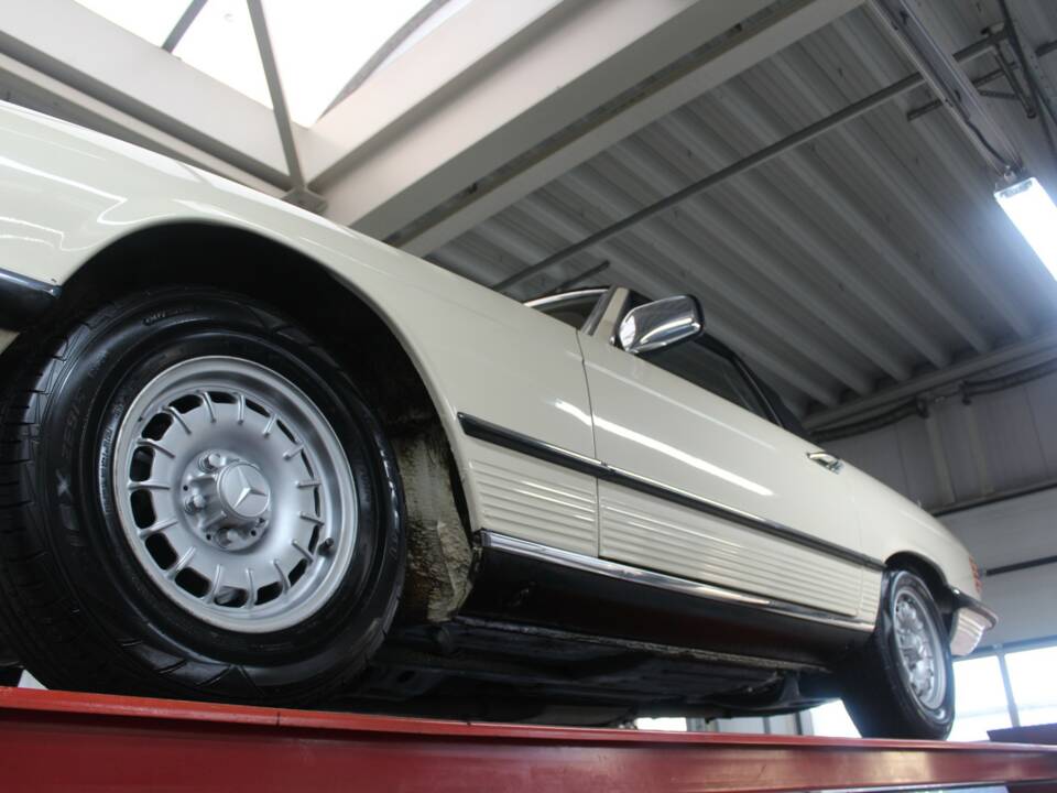 Imagen 12/50 de Mercedes-Benz 280 SL (1976)