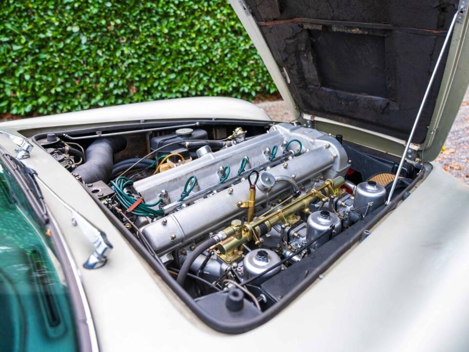 Bild 19/19 von Aston Martin DB 6 (1968)