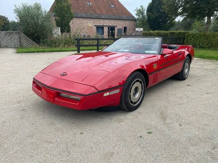 Bild 2/7 von Chevrolet Corvette Convertible (1986)