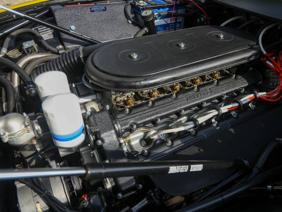 Afbeelding 22/50 van Ferrari 365 GTB/4 Daytona (1971)