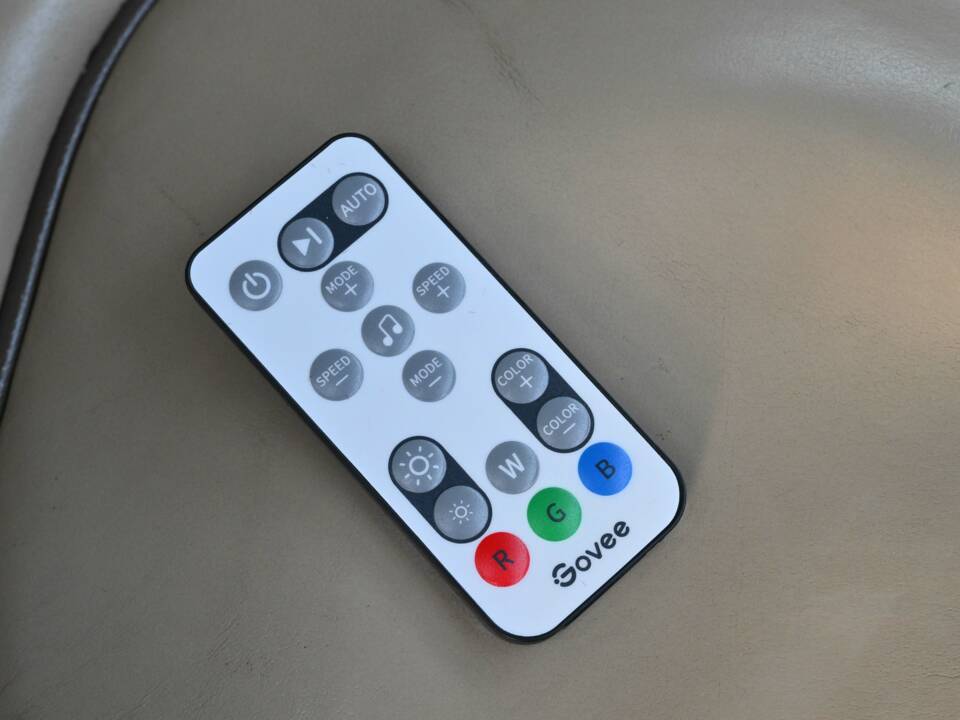 Image 35/50 of Jaguar XJ 8 4.2 (2006)