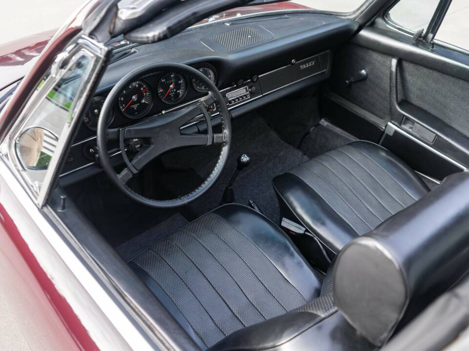 Image 15/30 of Porsche 911 2.2 T (1971)