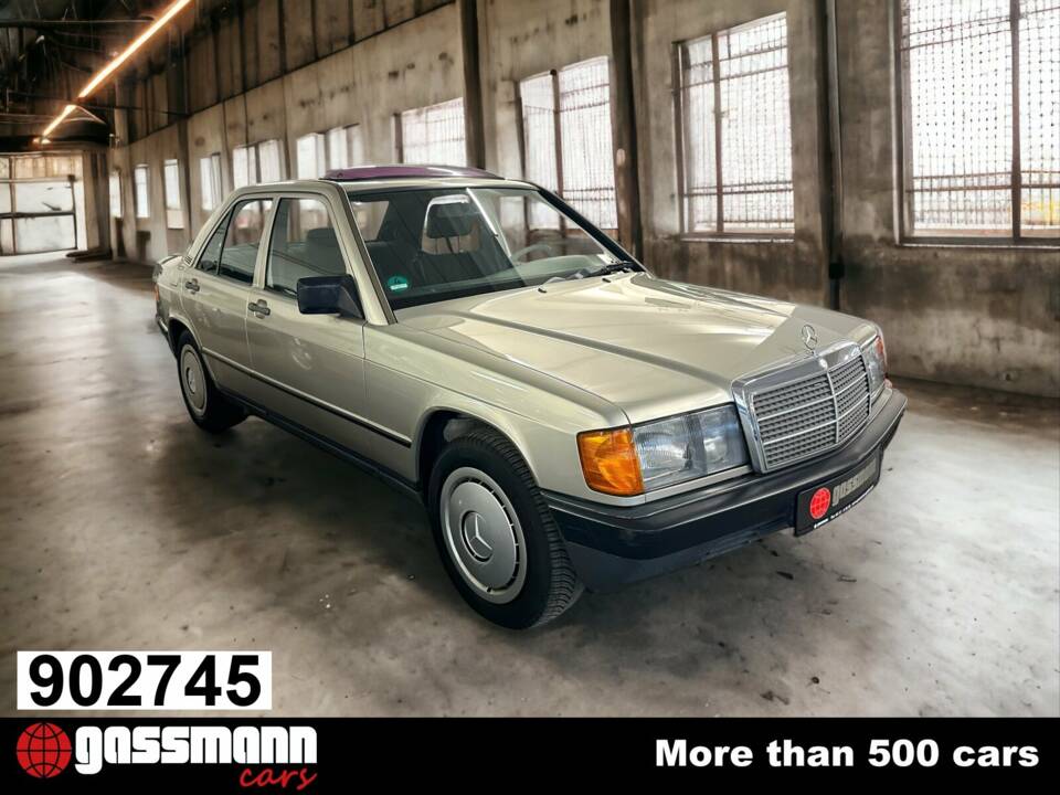 Image 1/15 of Mercedes-Benz 190 E (1985)
