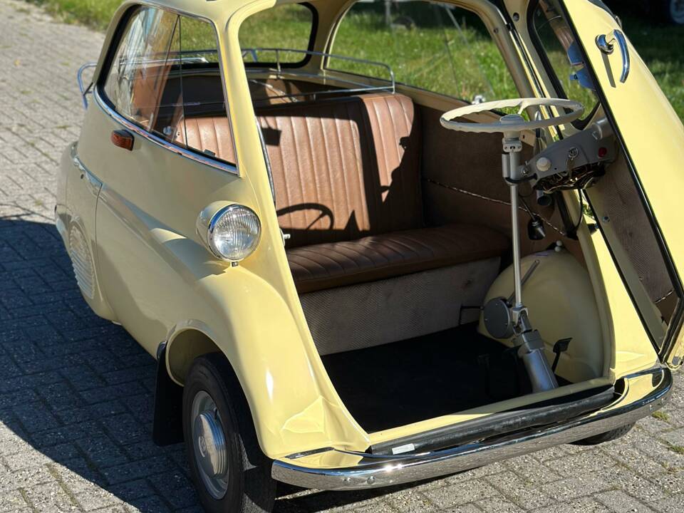Image 19/31 of BMW Isetta 250 (1959)