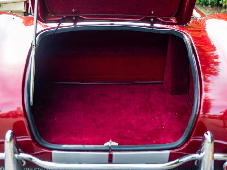Bild 39/50 von Dax Cobra (1976)