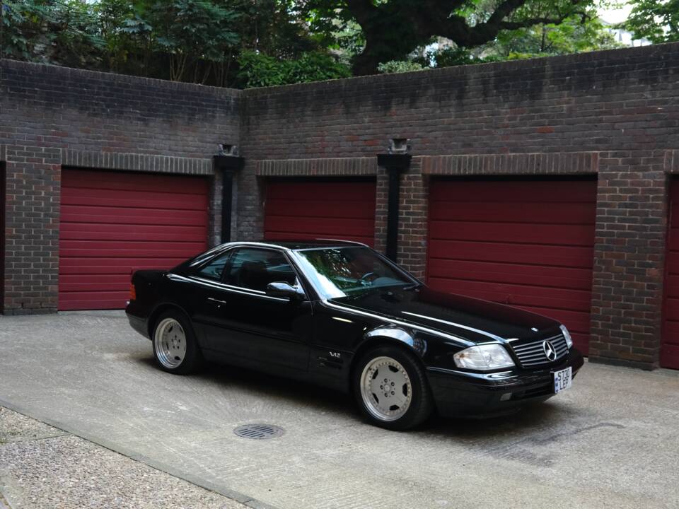 Image 7/100 of Mercedes-Benz SL 600 (1998)