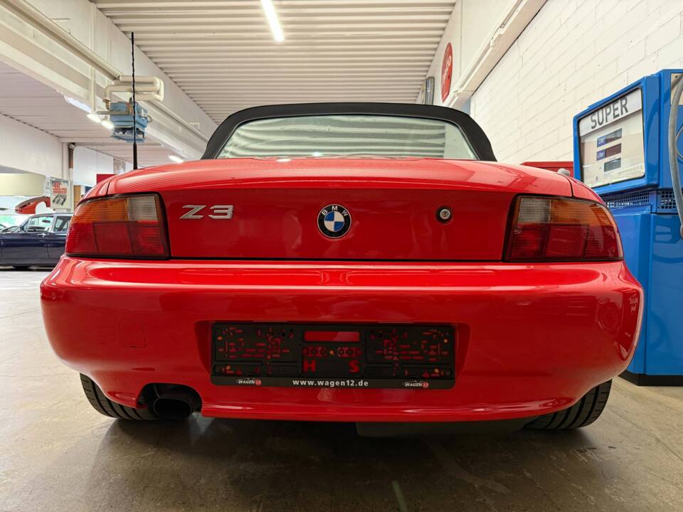 Bild 12/17 von BMW Z3 Roadster 1,8 (1997)