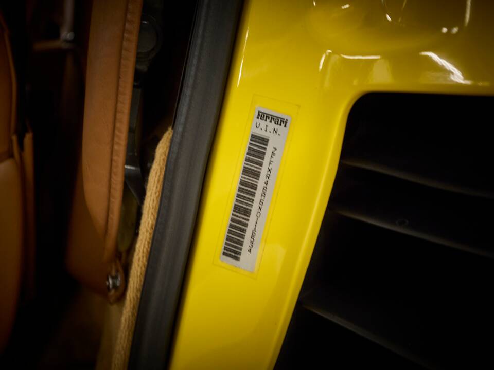 Image 75/100 of Ferrari F 355 Spider (1999)