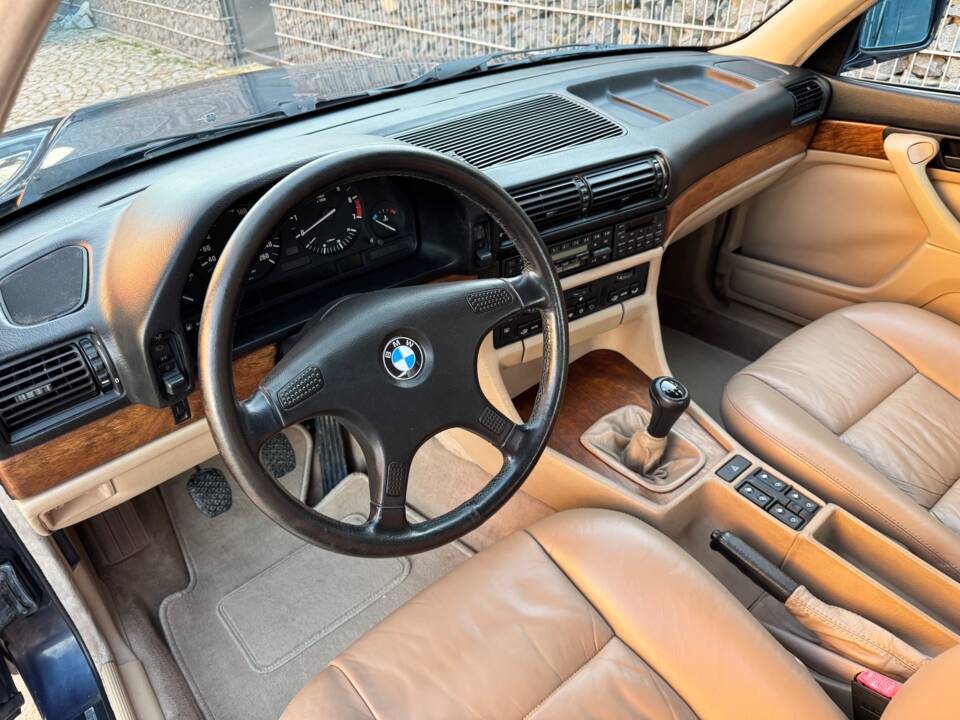 Immagine 12/99 di BMW 735i (1988)