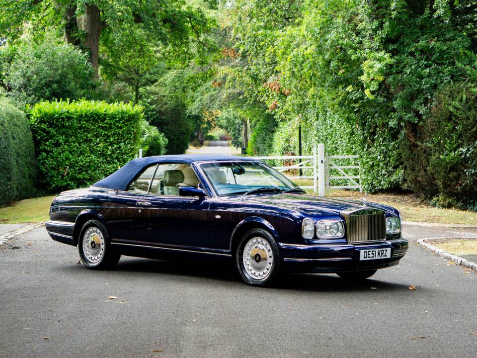 Bild 9/50 von Rolls-Royce Corniche V (2001)