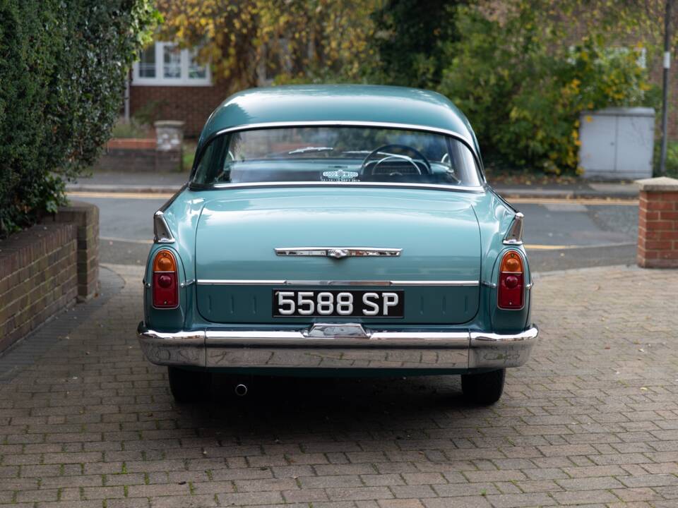 Bild 15/50 von Vauxhall Cresta (1961)