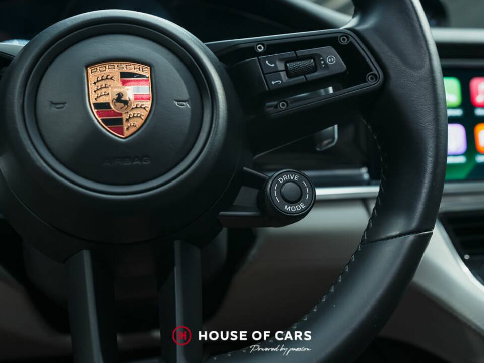 Image 21/25 of Porsche Panamera 4 E-Hybrid (2022)