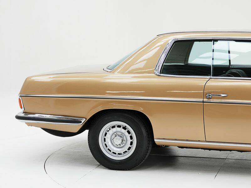 Imagen 11/15 de Mercedes-Benz 250 CE (1969)