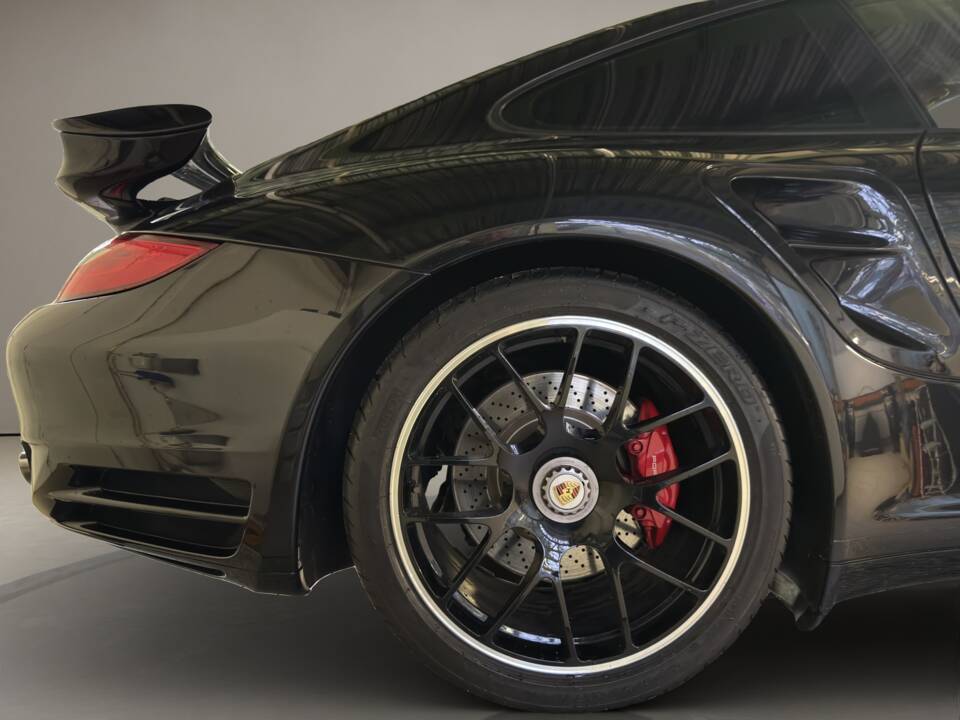 Bild 12/26 von Porsche 911 Turbo (2010)