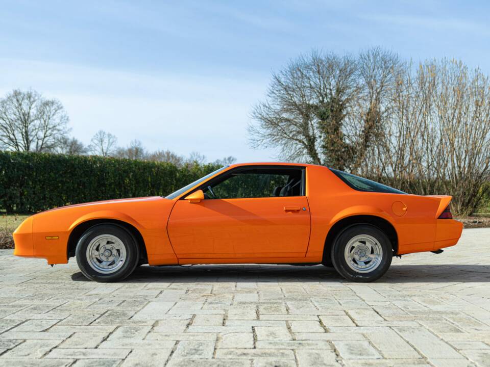 Image 4/50 of Chevrolet Camaro Z28 (1992)