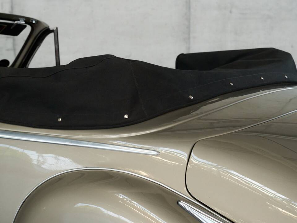 Immagine 22/50 di BMW 502 Baur (1955)