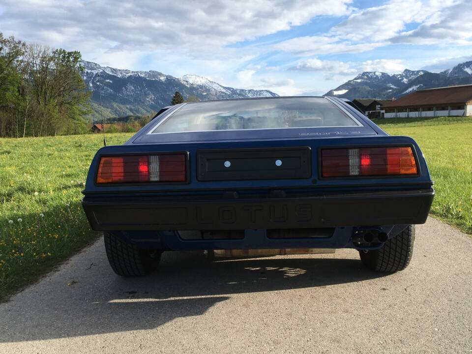 Image 9/46 of Lotus Esprit (1985)