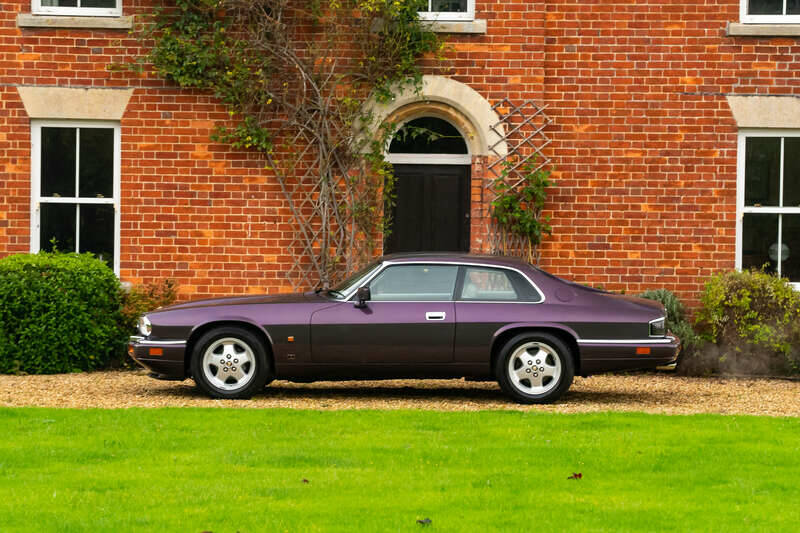 Image 5/50 de Jaguar XJS 6.0 (1993)