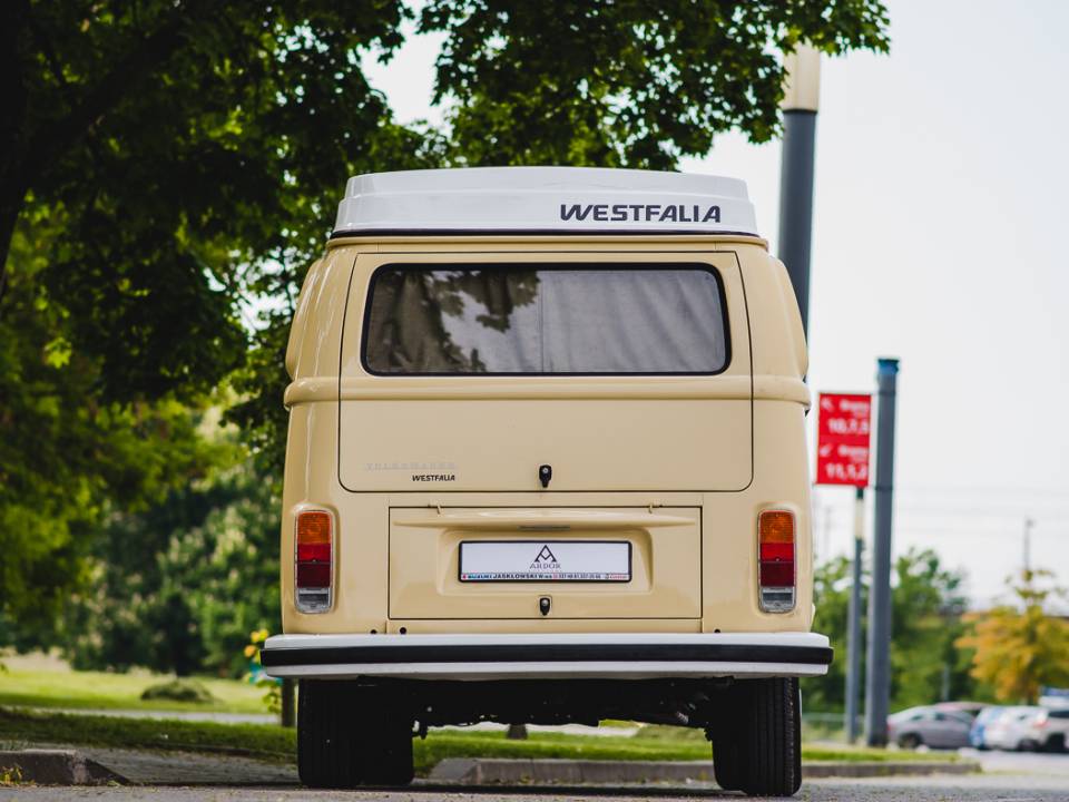 Imagen 9/40 de Volkswagen T2b Westfalia (1977)