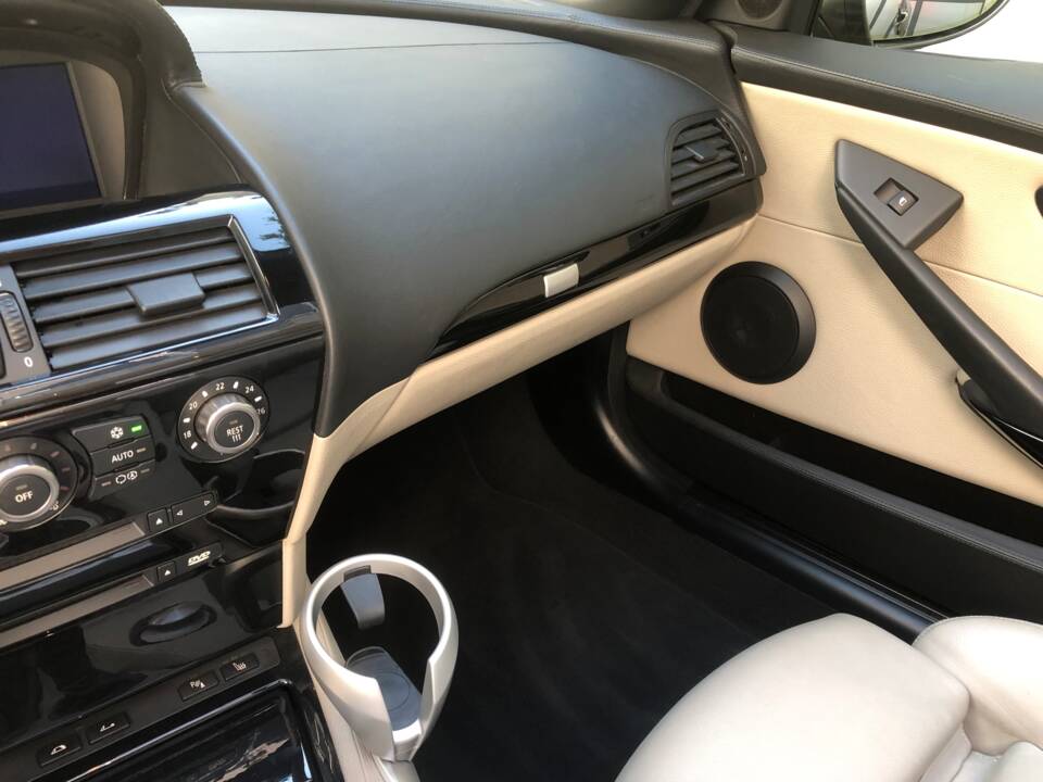 Bild 18/25 von BMW M6 (2007)