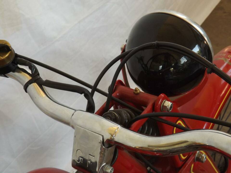 Image 27/50 de Moto Guzzi Cardellino 65 (1955)