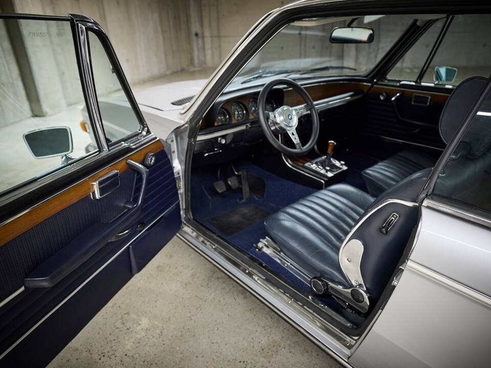 Image 84/100 of BMW 3.0 CSi (1973)