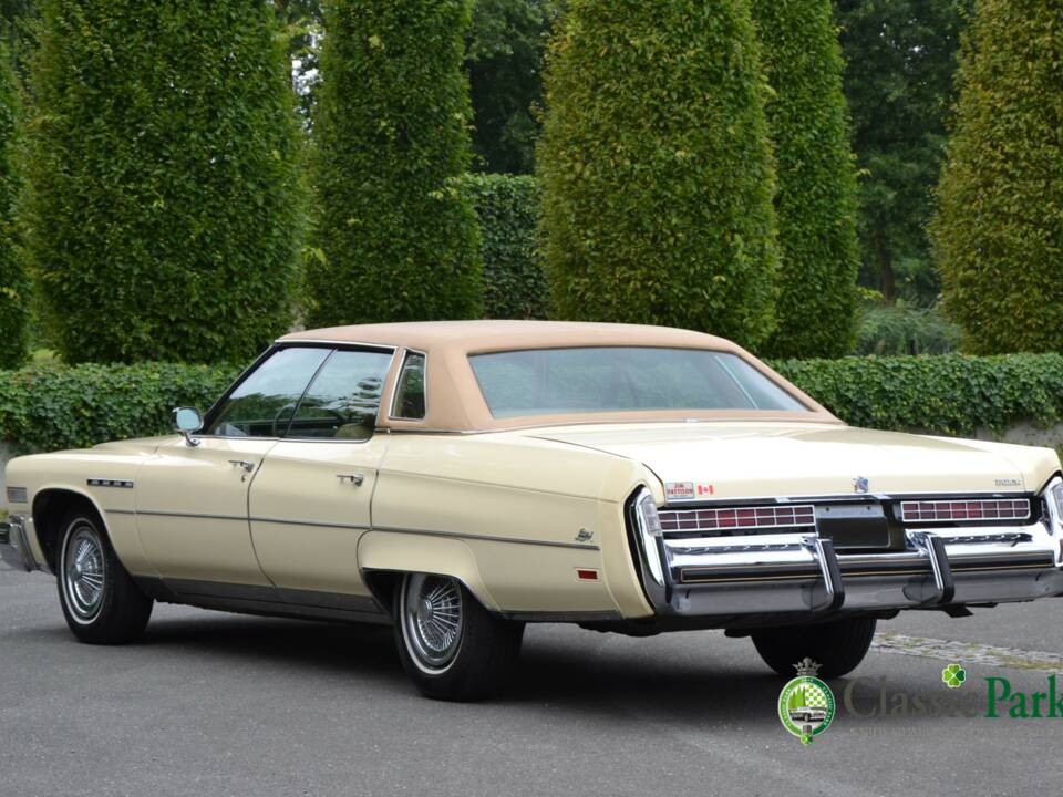 Immagine 3/50 di Buick Electra 225 Hardtop (1976)