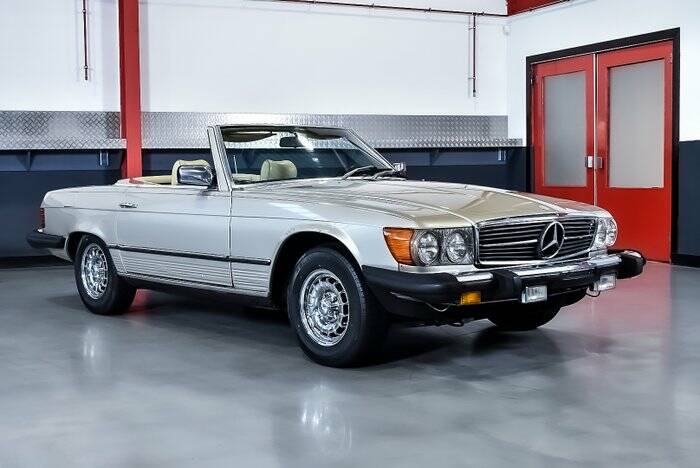 Image 1/7 de Mercedes-Benz 380 SL (1981)