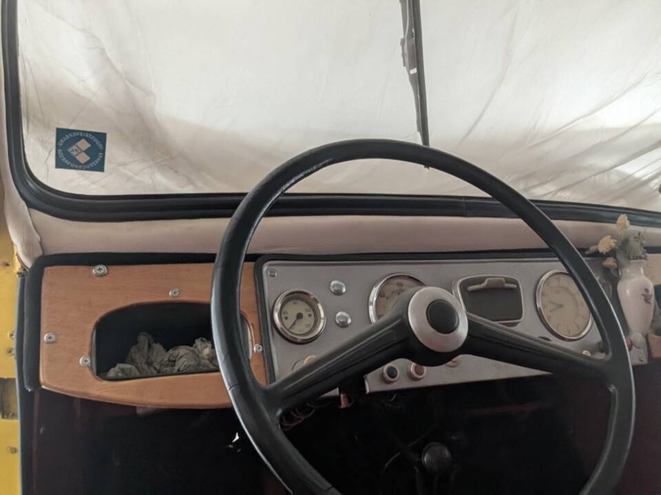 Image 2/8 of Barkas V 901/2 (1959)