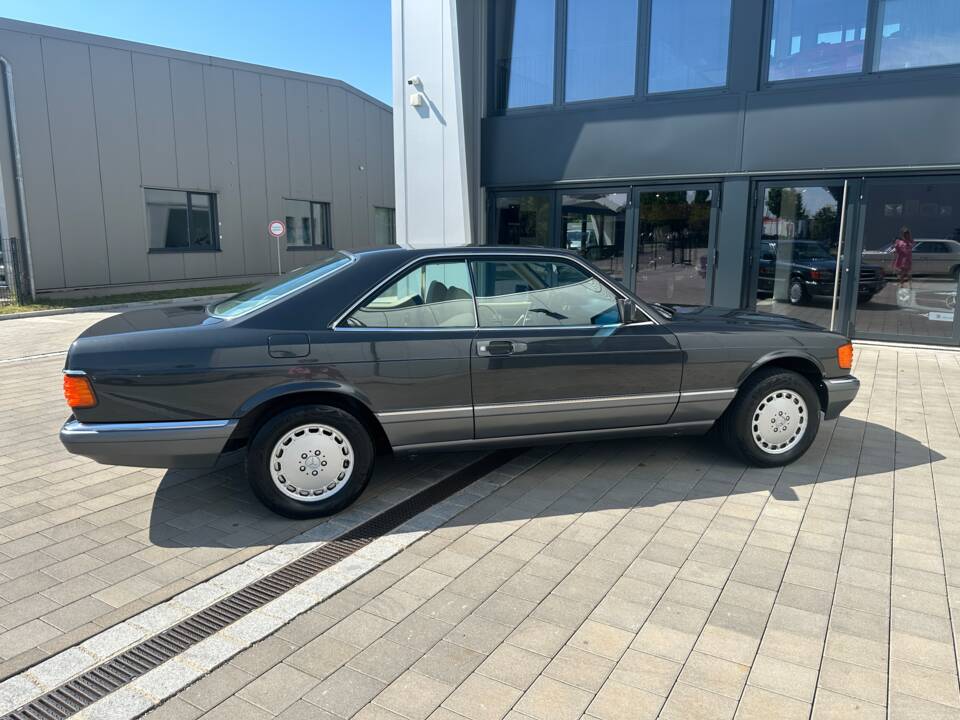 Bild 15/30 von Mercedes-Benz 420 SEC (1988)