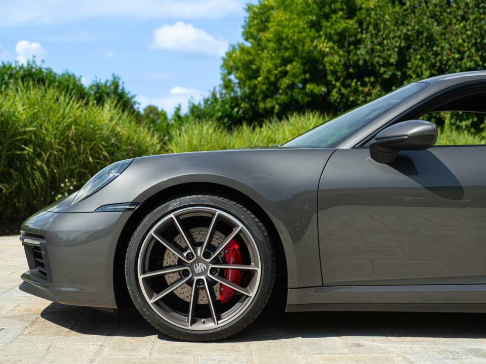 Afbeelding 18/50 van Porsche 911 Carrera 4S (2019)