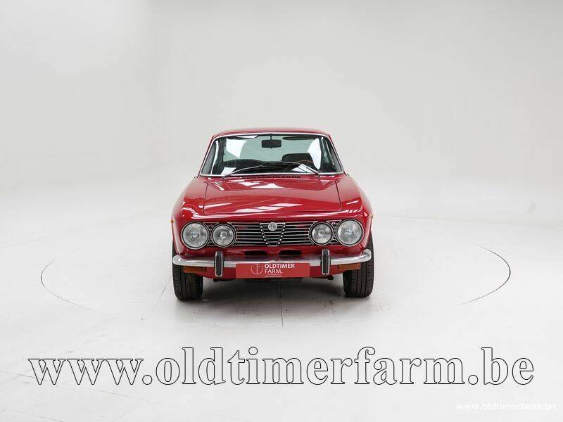 Image 5/15 de Alfa Romeo 2000 GT Veloce (1976)