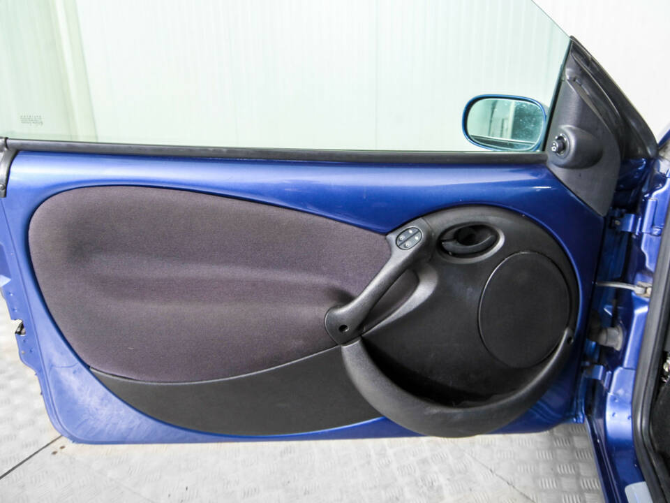 Image 27/39 of Ford Streetka (2003)
